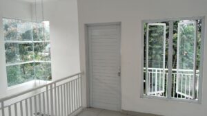 pemandangan dari lantai 2 dalam rumah